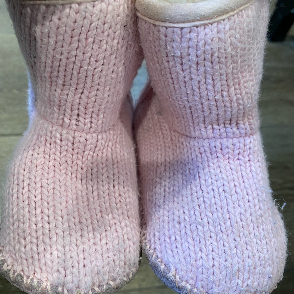 Toddler uggs - Picture 2 of 5